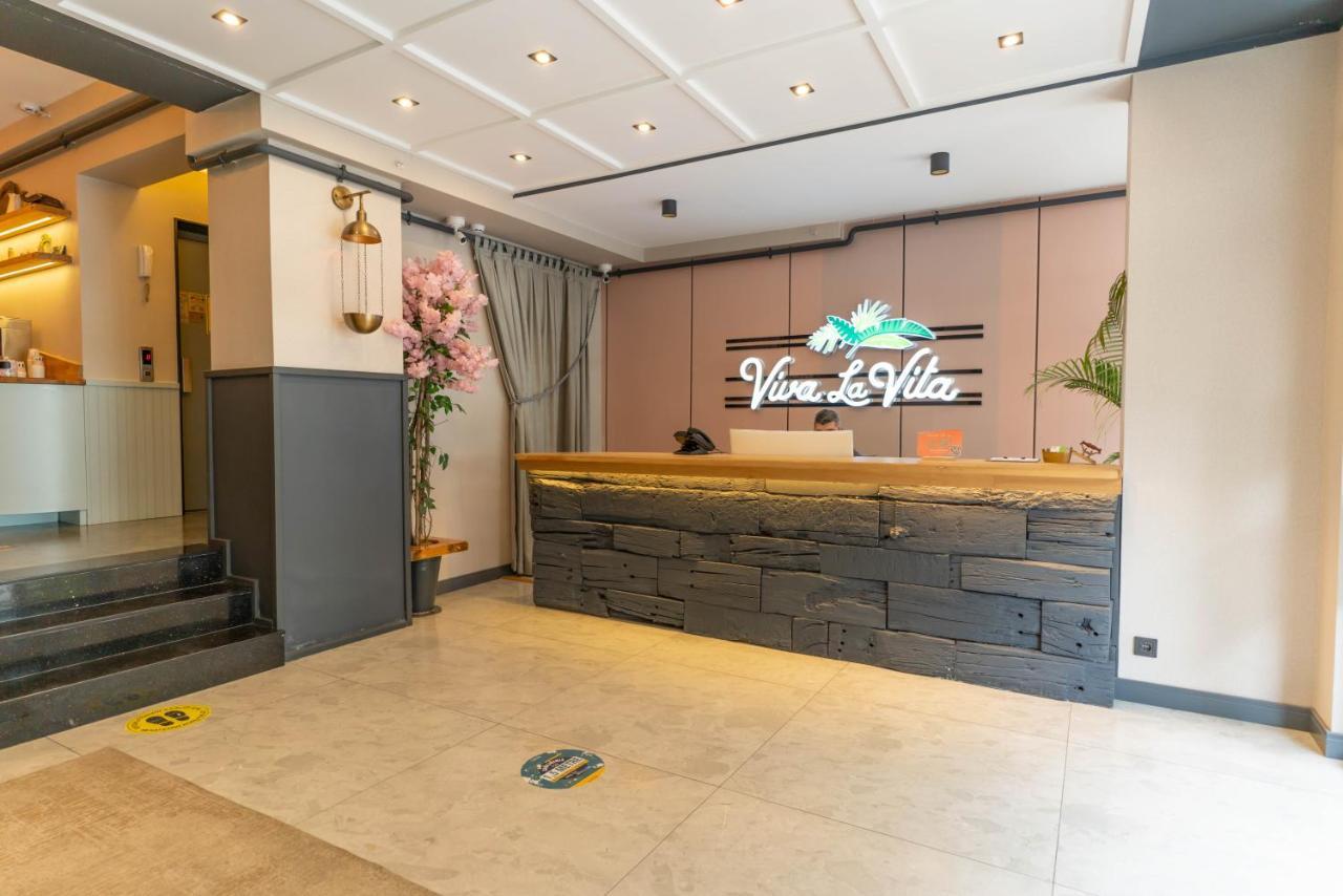 Viva La Vita Hotel อิซมีร์ ภายนอก รูปภาพ