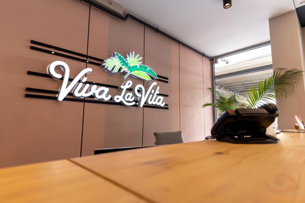 Viva La Vita Hotel อิซมีร์ ภายนอก รูปภาพ