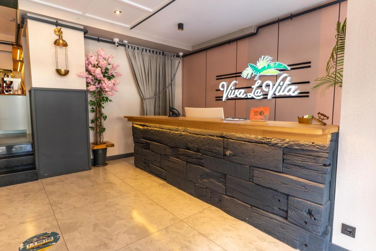Viva La Vita Hotel อิซมีร์ ภายนอก รูปภาพ